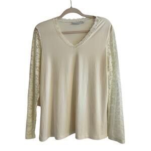 Cream Lace Sleeve Top M Long Sleeve Stretch V-Neck EUC